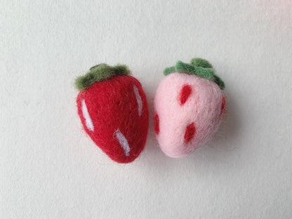 Handgemachte Nadelfilz Erdbeere, Sommer Dekoration, 5 cm Höhe