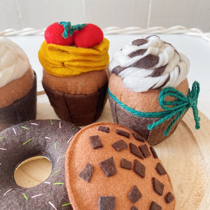 Filz-Backset – Schokoladenmuffins, Donuts, Kekse