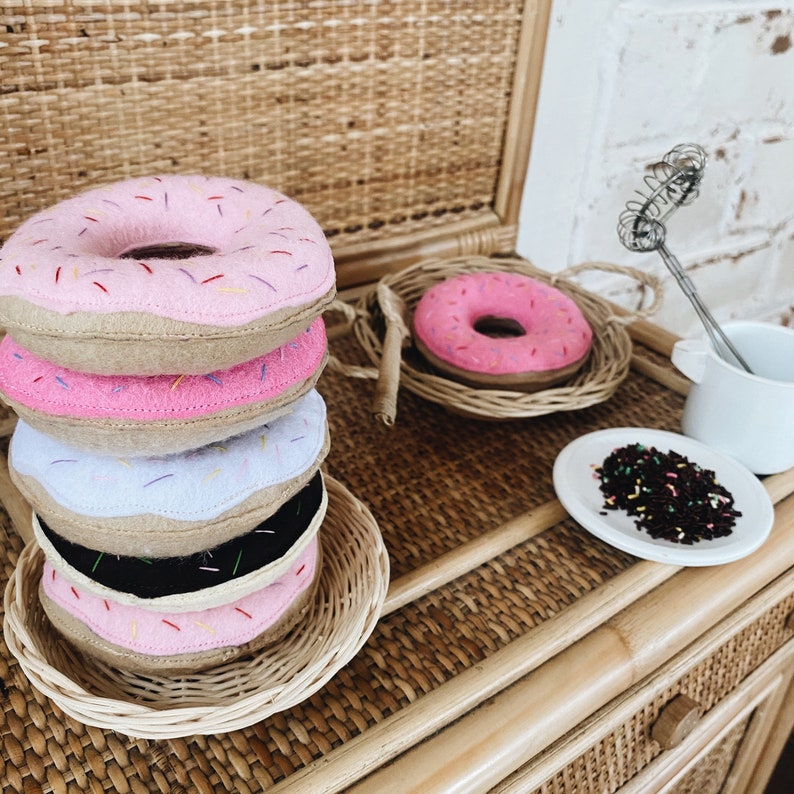 Filz-Donut-Spielzeug-Lebensmittelset (3-teilig und 4-teilig) - Filz-Backlebensmittel
