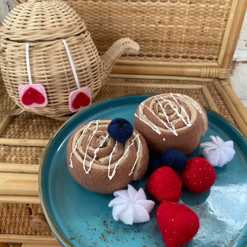 Felt Cinnamon Roll with Strawberries Play Food Set