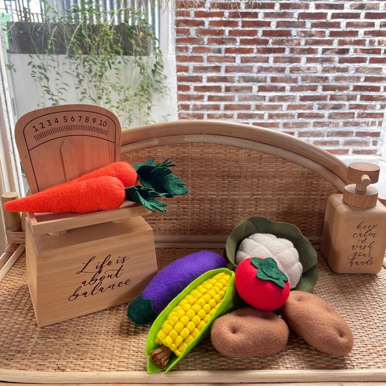 Filz-Gemüse-Spielset – 7-teilig: Karotte, Kartoffel, Aubergine, Mais, Blumenkohl, Tomate