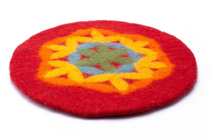 Rundes Sitzkissen aus Wollfilz 35 cm, Blume des Lebens, Stuhlkissen, bunt, rot, blau, grün, gelb