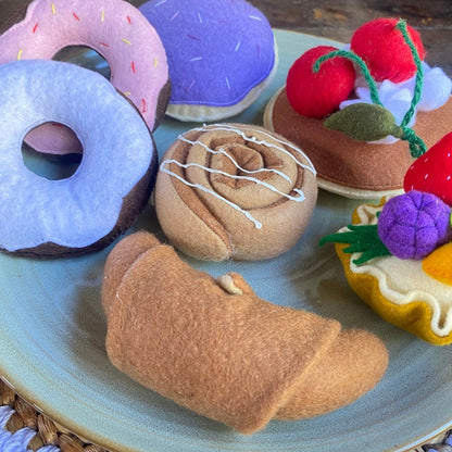 Filz Bäckerei Set mit Donut, Croissant & Zimtschnecke
