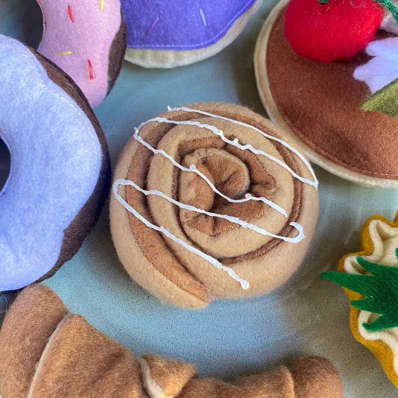 Filz Bäckerei Set mit Donut, Croissant & Zimtschnecke