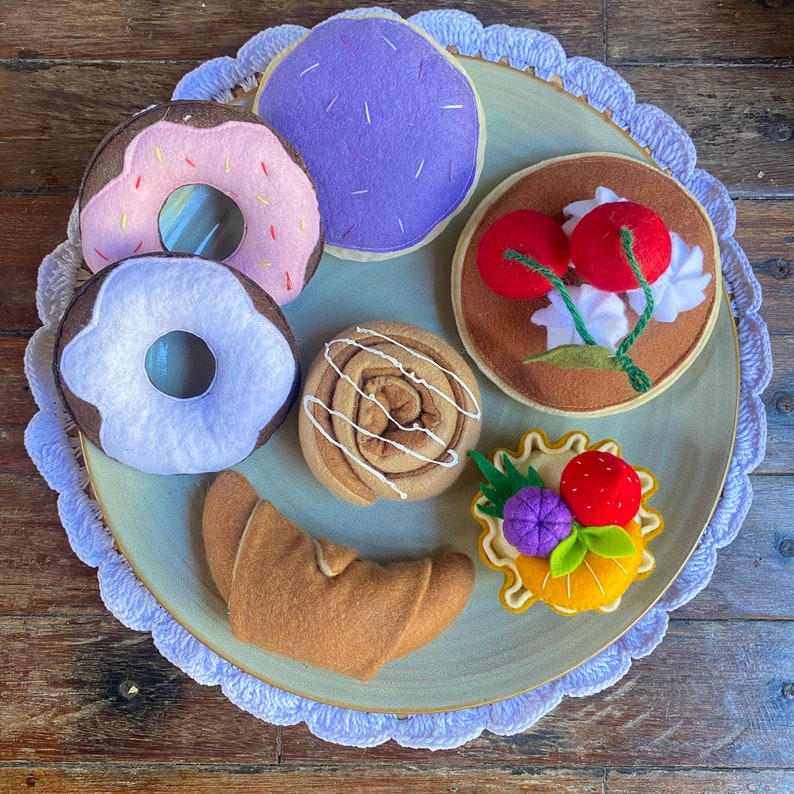 Filz Bäckerei Set mit Donut, Croissant & Zimtschnecke