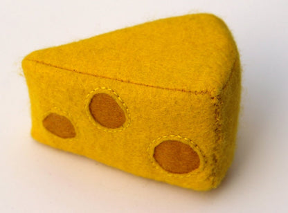 Filzkäse, Emmentaler Käse, Spielzeuglebensmittel, handgenäht, 9 cm