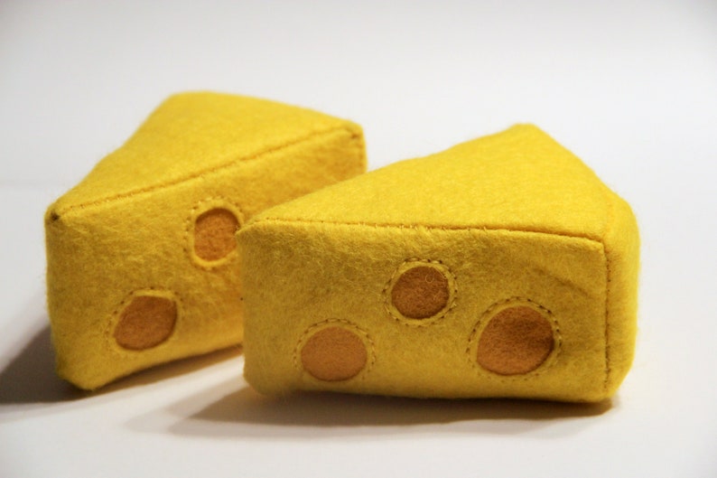 Filzkäse, Emmentaler Käse, Spielzeuglebensmittel, handgenäht, 9 cm