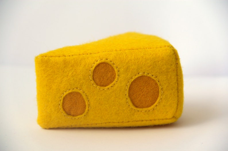 Filzkäse, Emmentaler Käse, Spielzeuglebensmittel, handgenäht, 9 cm