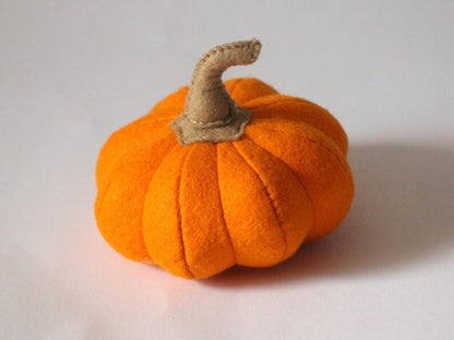 Filzkürbis, Herbstdekoration, orange oder beige, 12 cm Durchmesser