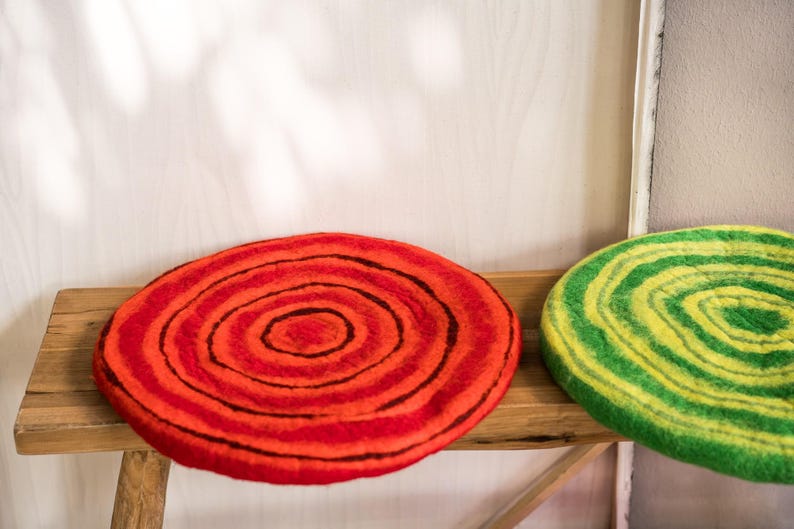 Filz-Sitzkissen Orange Rot 100% Wolle Ø 40cm Höhe 3,5cm