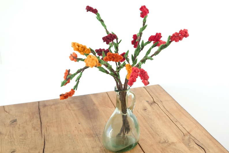 Blütenzweig Handgefertigte Filzblume Frühlingsdeko 64cm Rot Orange Weinrot Sanddorn
