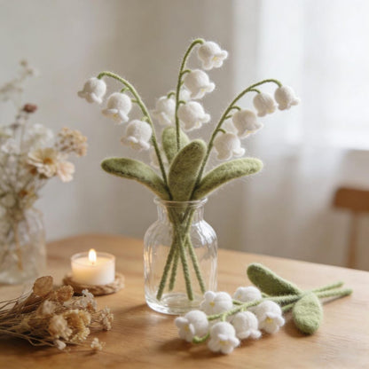 Maiglöckchen Blume aus Naturwollfilz, Einzelne Filzblume, Handgefertigte Dekoration