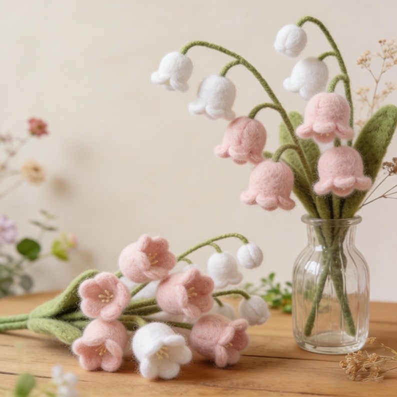 Maiglöckchen Blume aus Naturwollfilz, Einzelne Filzblume, Handgefertigte Dekoration