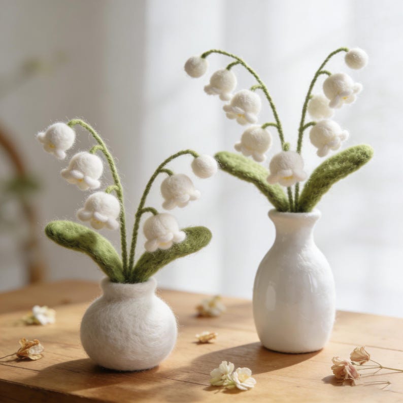 Maiglöckchen Blume aus Naturwollfilz, Einzelne Filzblume, Handgefertigte Dekoration