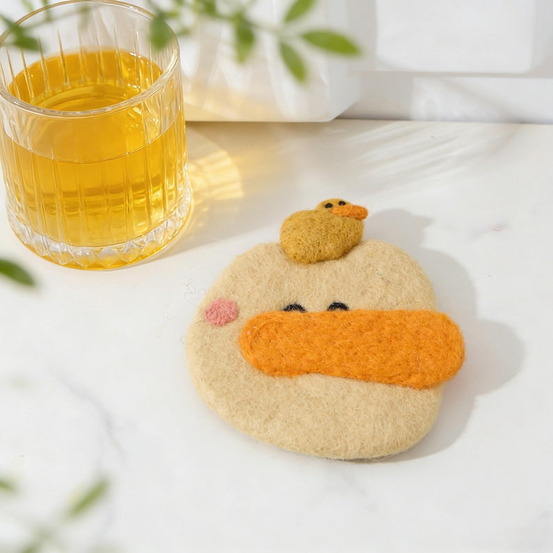 3D Wollfilz Untersetzer Set mit Katze Frosch Ente Pinguin Schwein – Nadelfilz Tassenuntersetzer